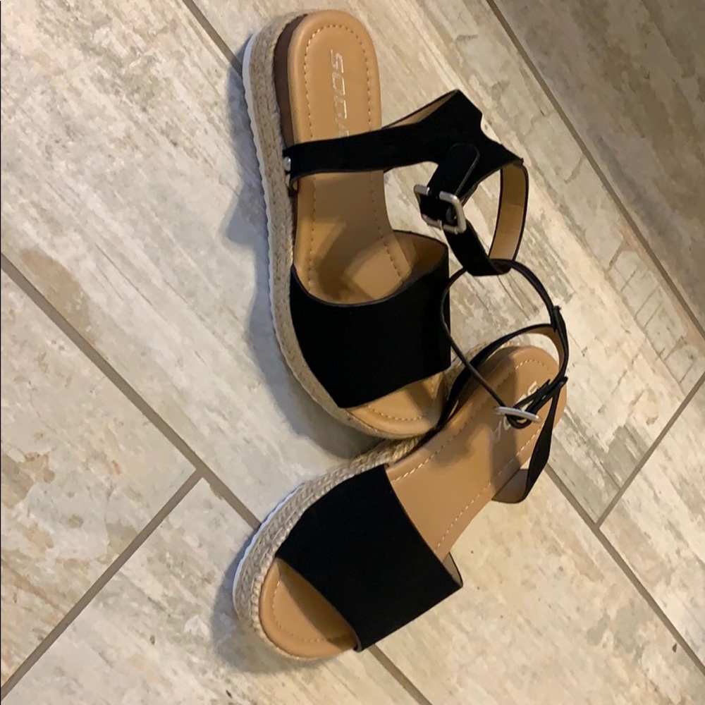Black sandals